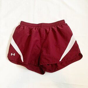 5/$25 Under Armour‎ maroon running workout yoga shorts with inside lining